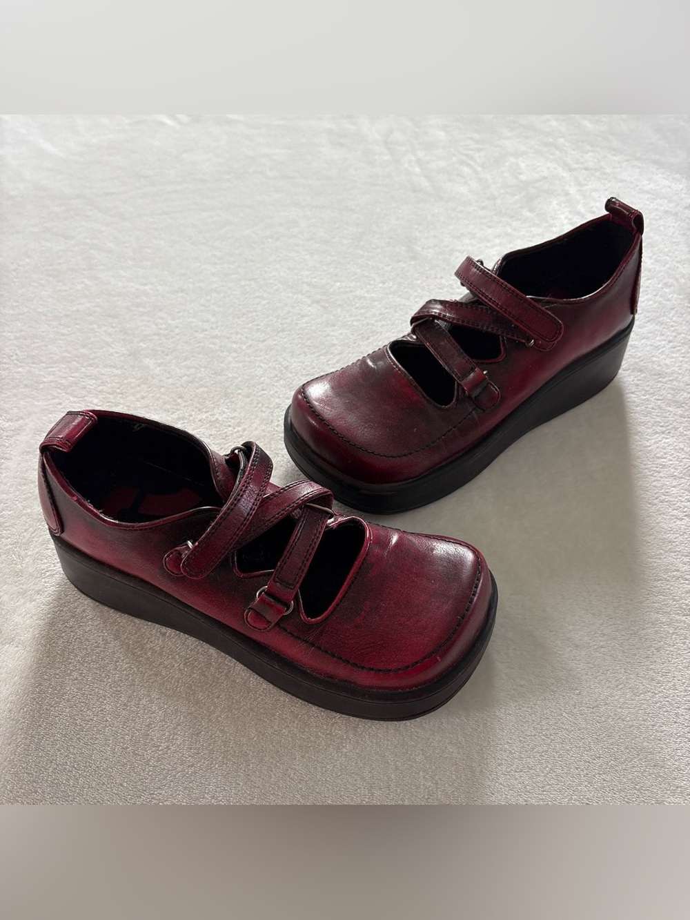Vintage Y2K Report Red Burgundy Chunky Mary Jane Platform Loafers Size 7